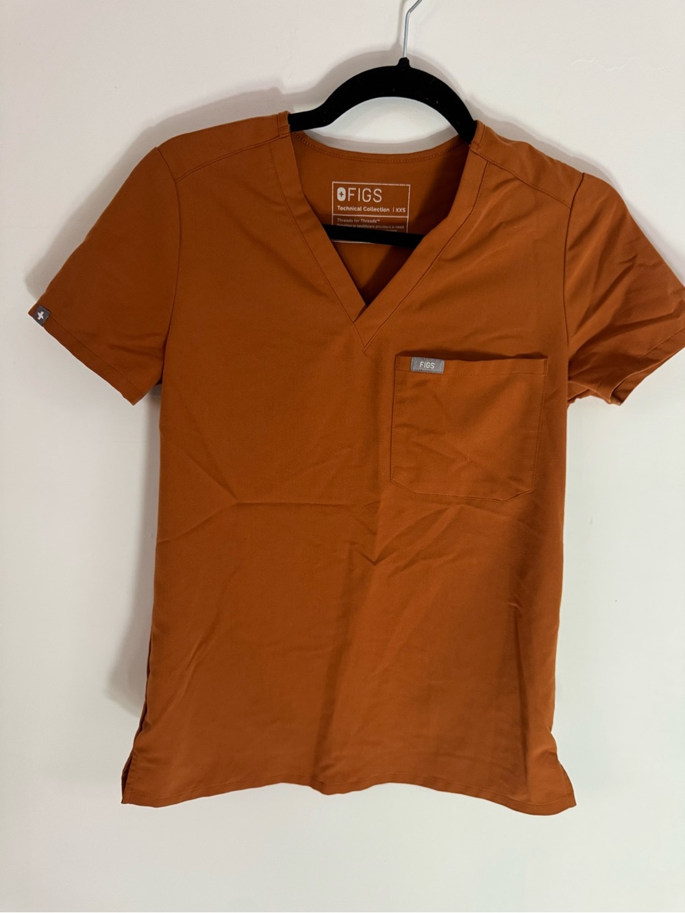 FIGS Women’s RARE Scrub Set Atlantic Fall - Picture 2 of 4
